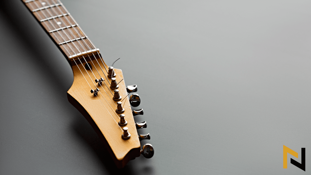 You are currently viewing Guitar Headstock Shapes & Types – Explained